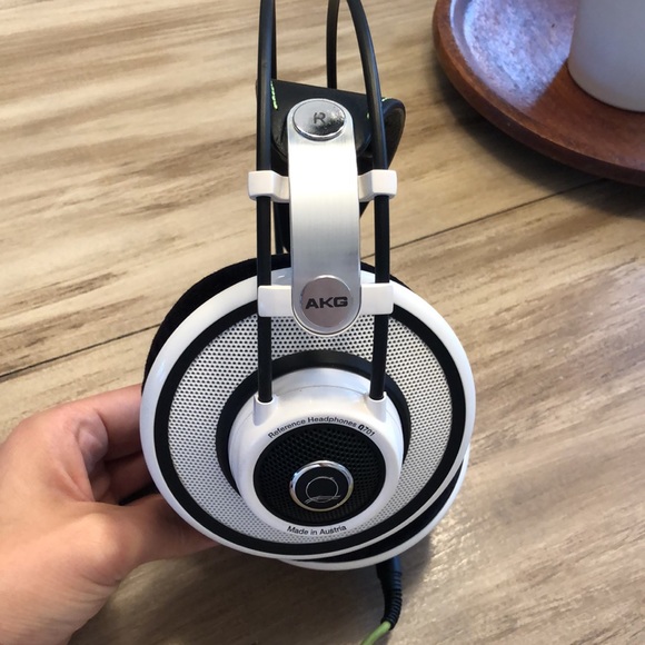 AKG AKG Q701 Studio Headphones - Picture 3 of 7